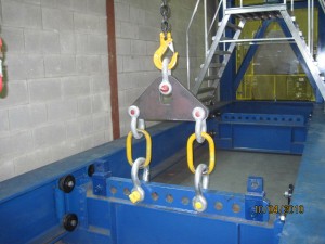 Proof testing of a triangular connection plate.